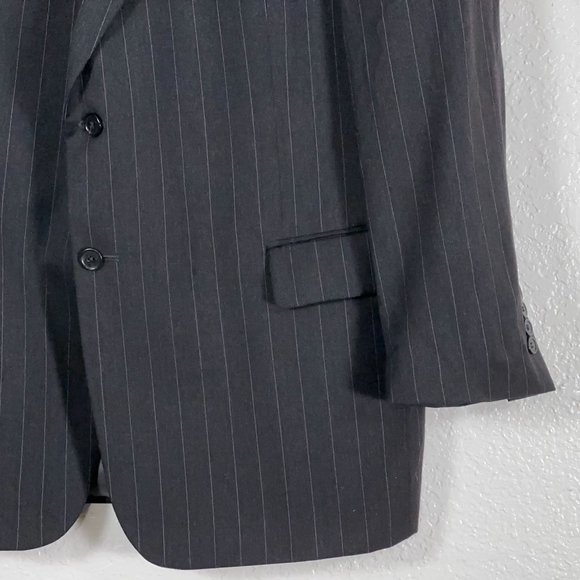 Jos A Bank Gordon 100% Wool Pinstripe Blazer in Charcoal Men's Size 46R - Picture 4 of 9